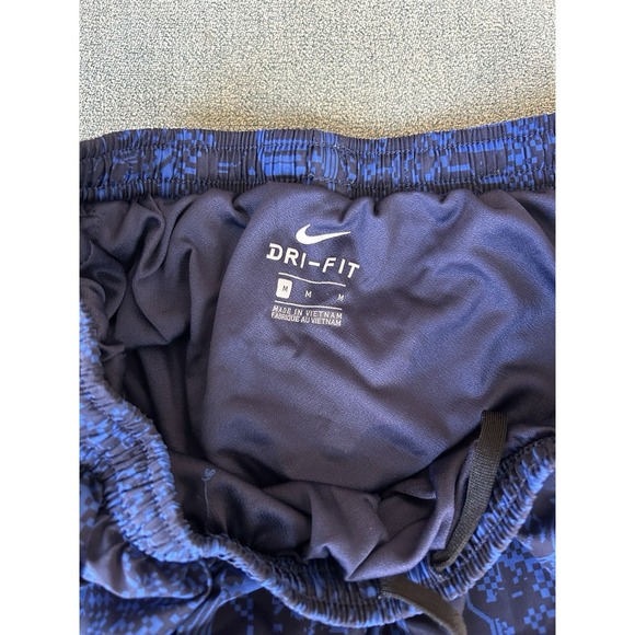 Nike DRI FIT Youth Medium Shorts Black And Blue street wear shops in 24 hours. - Picture 3 of 5